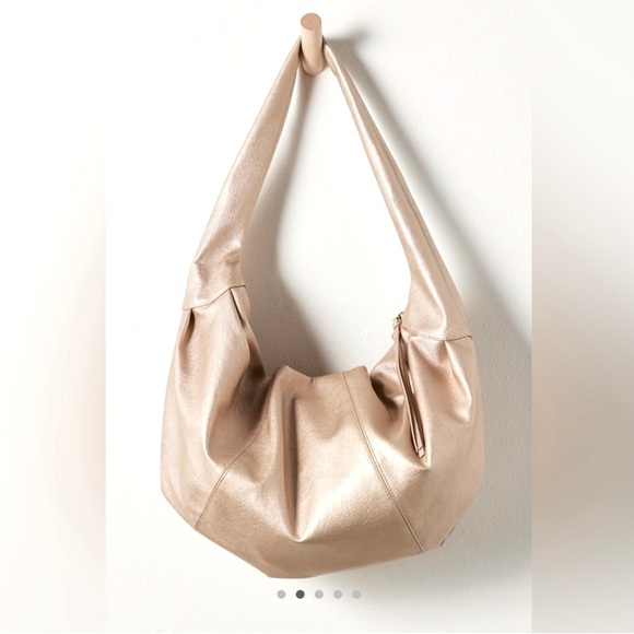 Free People Handbags - Free People Slouchy Carryall-Ocean Pearl- NEW